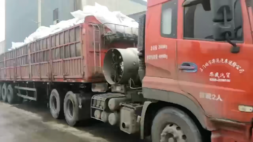 高分子吸水树脂产品装车出货图
