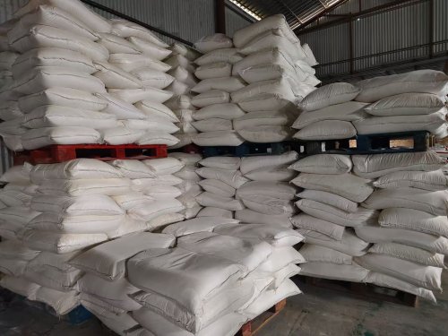 卫生巾用吸水树脂源头厂家产品装车现场全景
