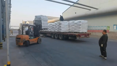 工厂装车吸水树脂产品特写