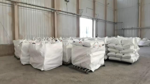 工厂厂区吸水树脂物流装车全景